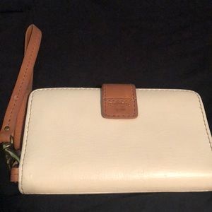 •Fossil• Wristlet